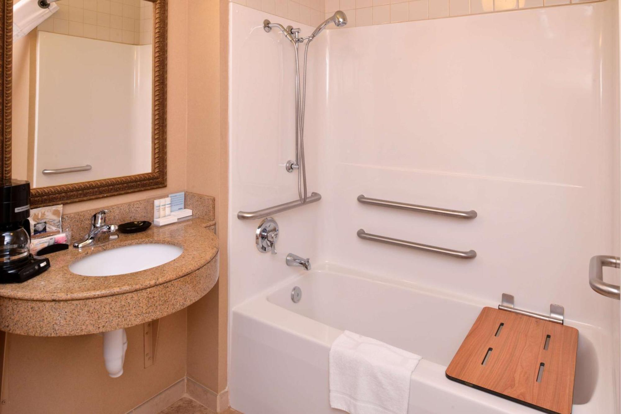 Hampton Inn By Hilton Litchfield מראה חיצוני תמונה