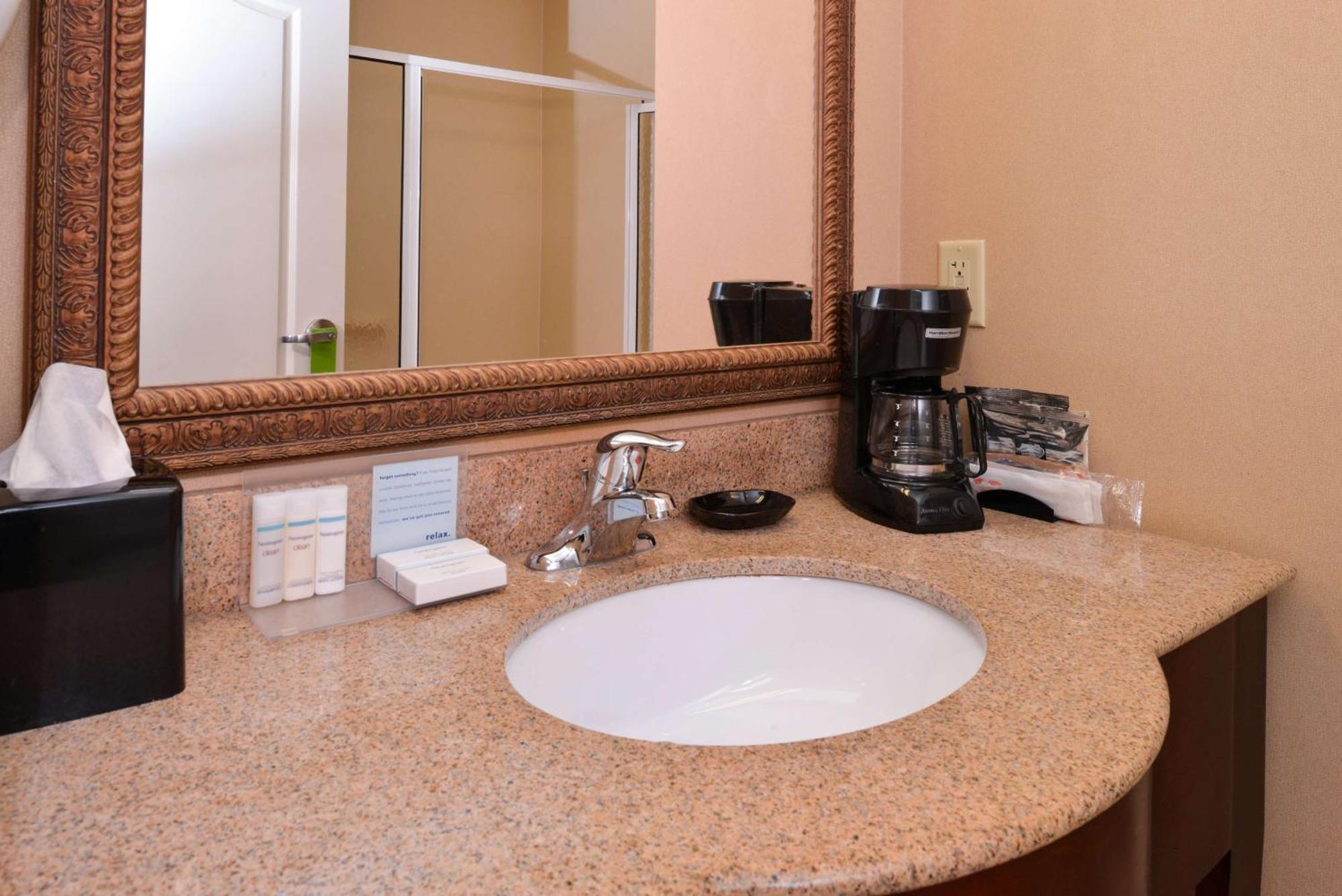 Hampton Inn By Hilton Litchfield מראה חיצוני תמונה