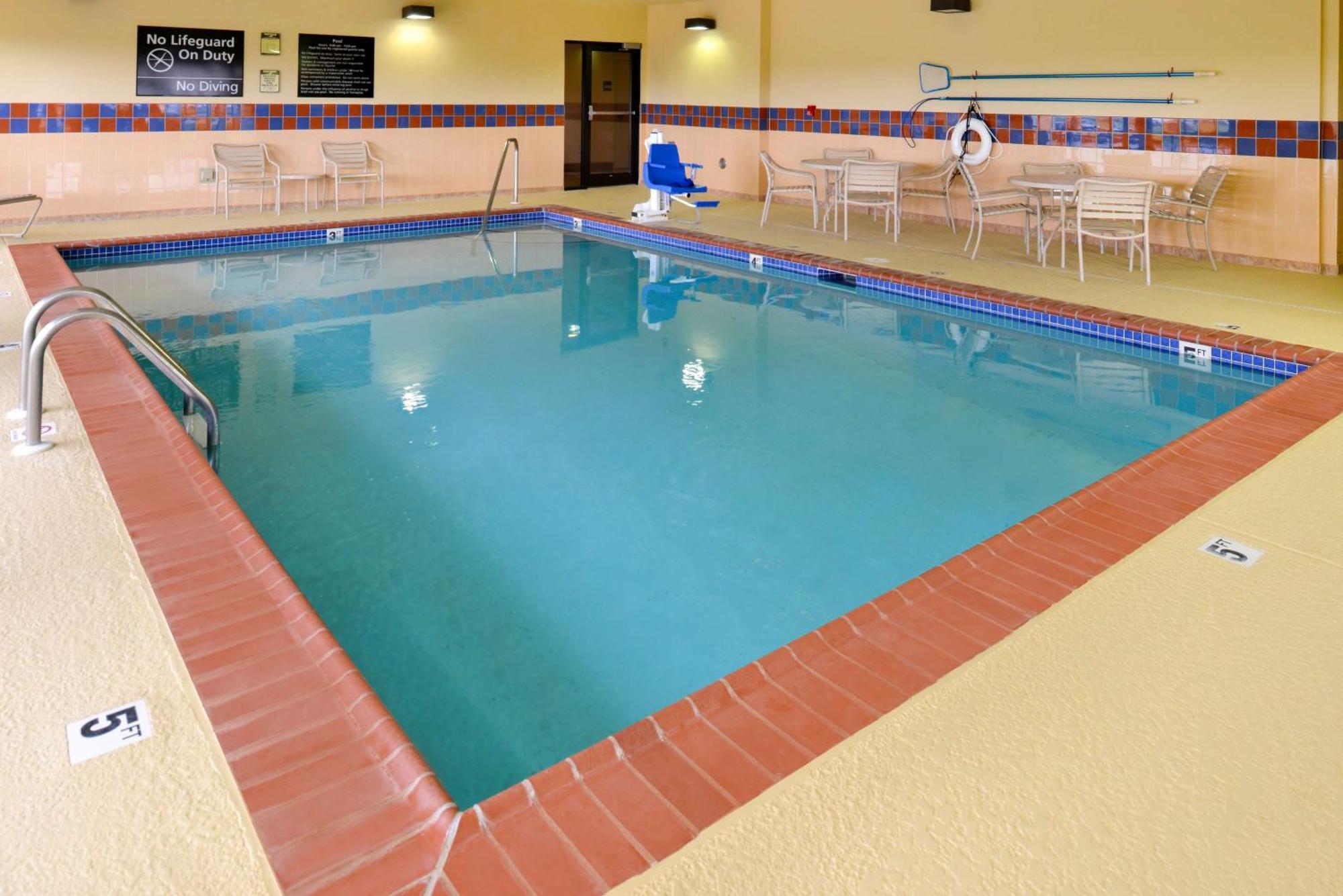 Hampton Inn By Hilton Litchfield מראה חיצוני תמונה